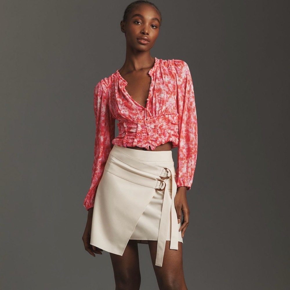By Anthropologie Long-Sleeve Femme Ruched Cropped Top